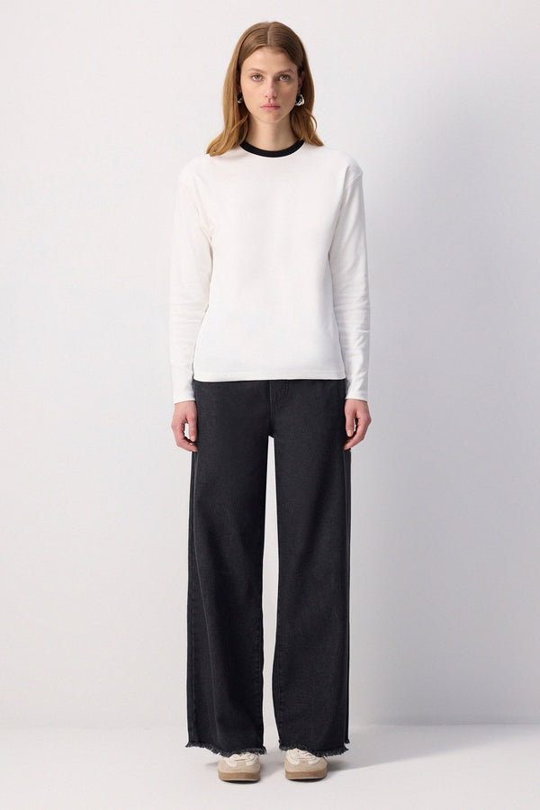 %100 PAMUKLU RİBANA YAKA T-SHIRT