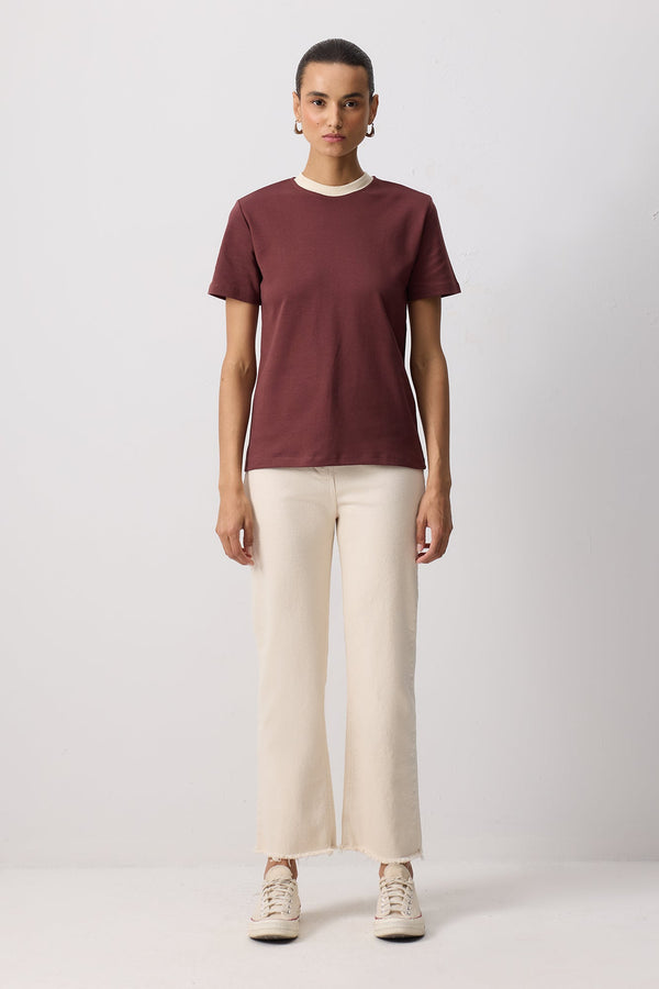 %100 PAMUKLU RİBANA YAKA KISA KOLLU T-SHIRT