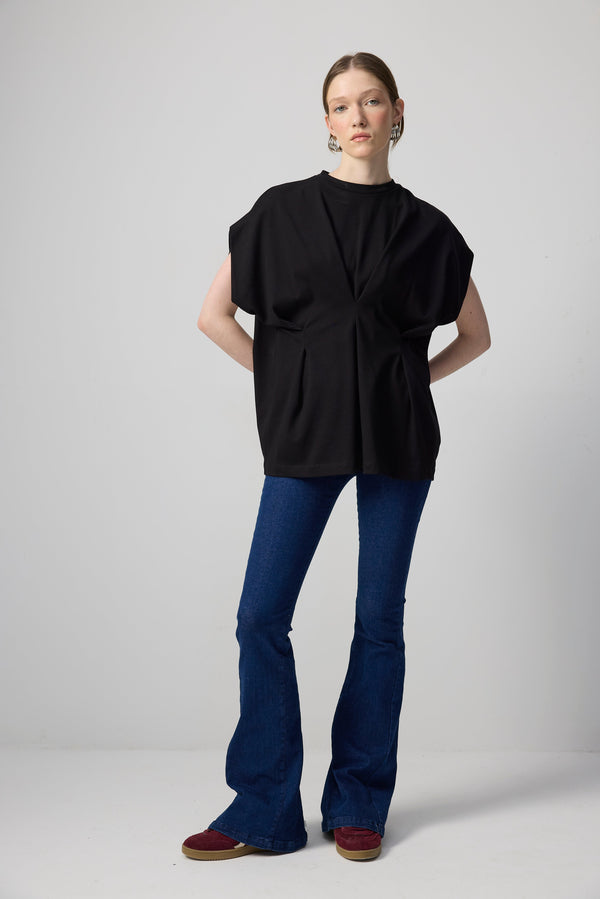 %100 PAMUKLU PENS DETAYLI KISA KOLLU T-SHIRT