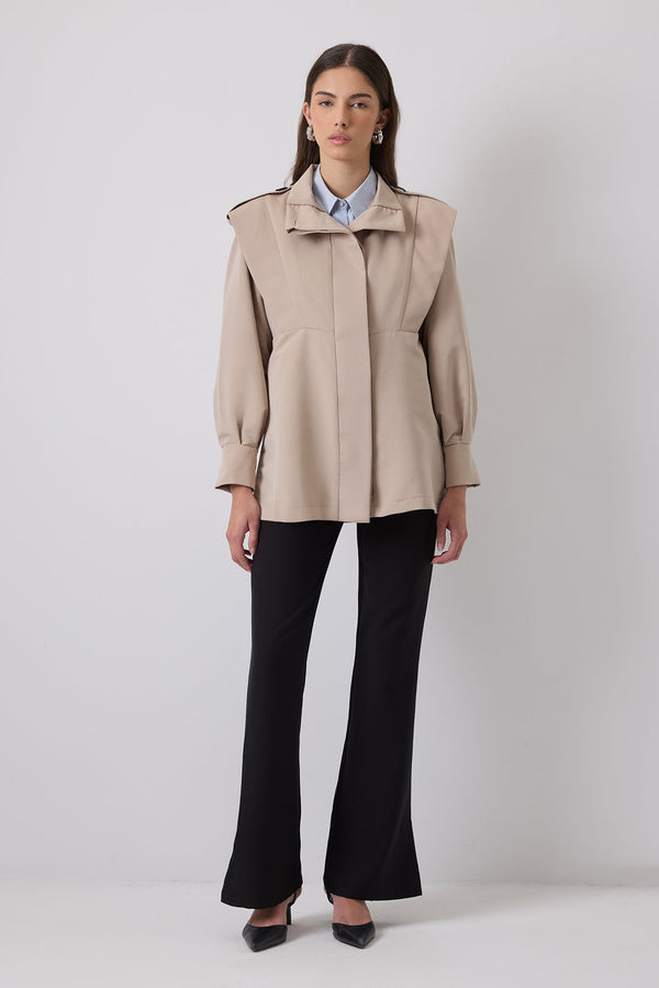 APOLET DETAYLI KISA TRENÇKOT